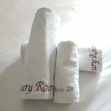 Luxury Rooms Ferdinand 3 *